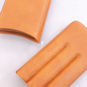 Premium Vintage Waxed Leather Cigar Case | 3-Cigar Pull-Up Sleeve